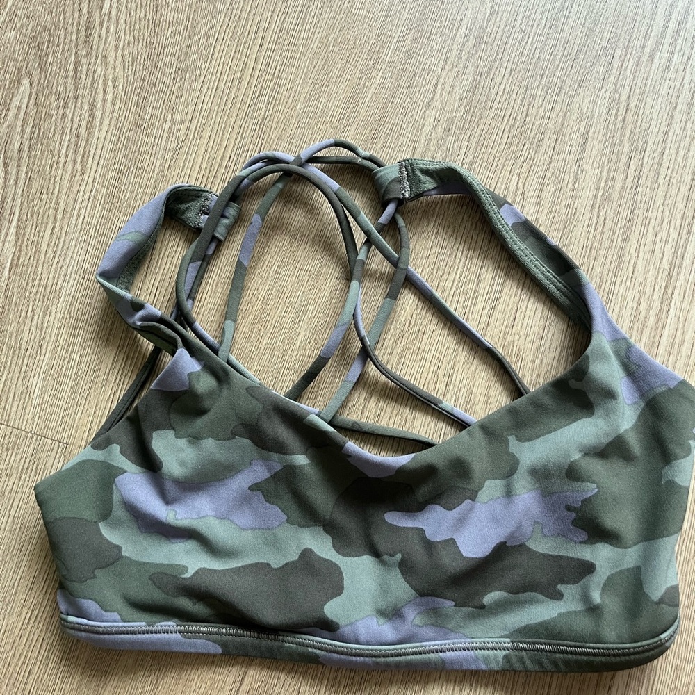 Lululemon Athletica Green Camo Strappy Sports Bra